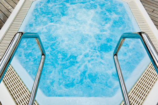 Comprar SPA / JACUZZI de alta capacidad al mejor precio